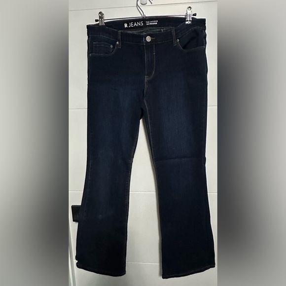 Reitmans Women's Petite Jeans - Size 31P - Picture 1 of 8